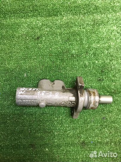 Цилиндр тормозной главный VW Jetta 4