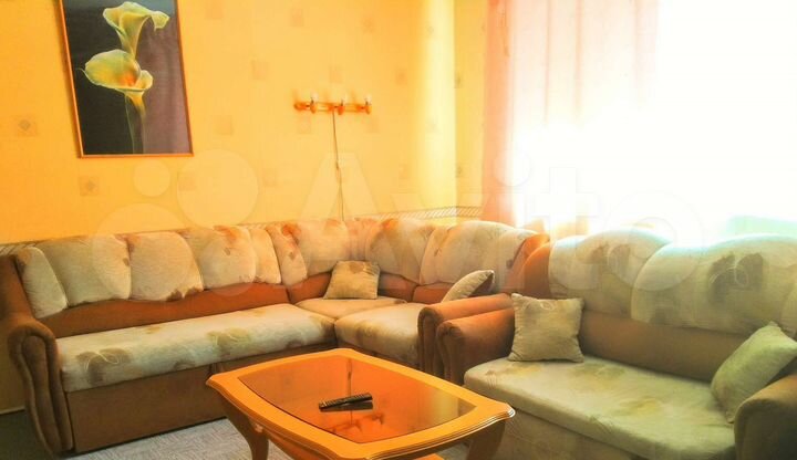 2-к. квартира, 74 м², 4/10 эт.