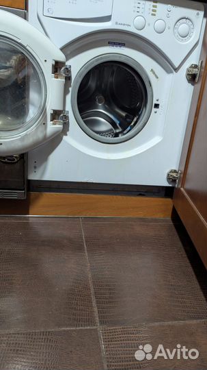 Стиральная машина Ariston