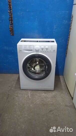 Стиральная машина бу узкая Hotpoint Ariston