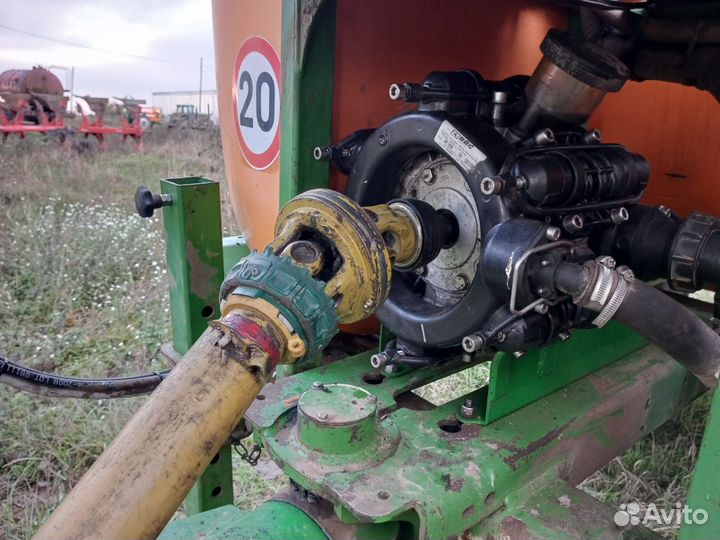 Опрыскиватель Amazone UG-3000 Special, 2010