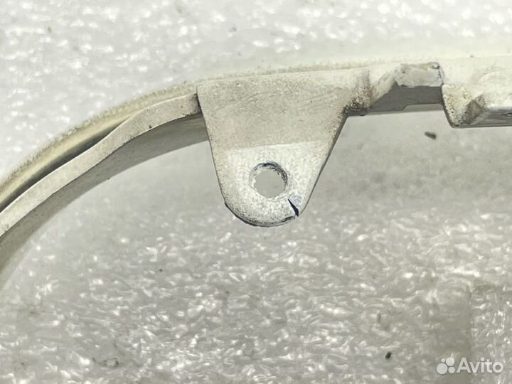 Рамка зеркала правая Mercedes-Benz S-Class W221