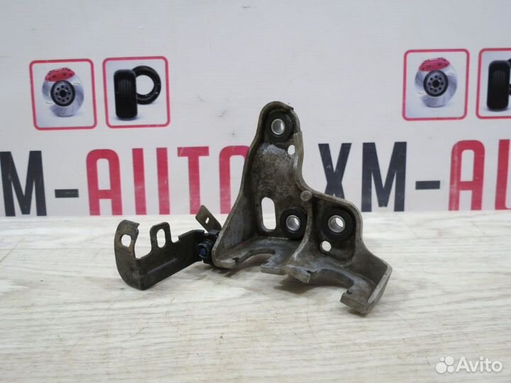 Кронштейн крепления троса кпп