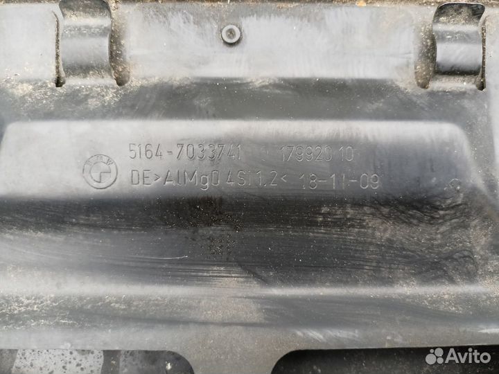 Панель телевизора BMW e60