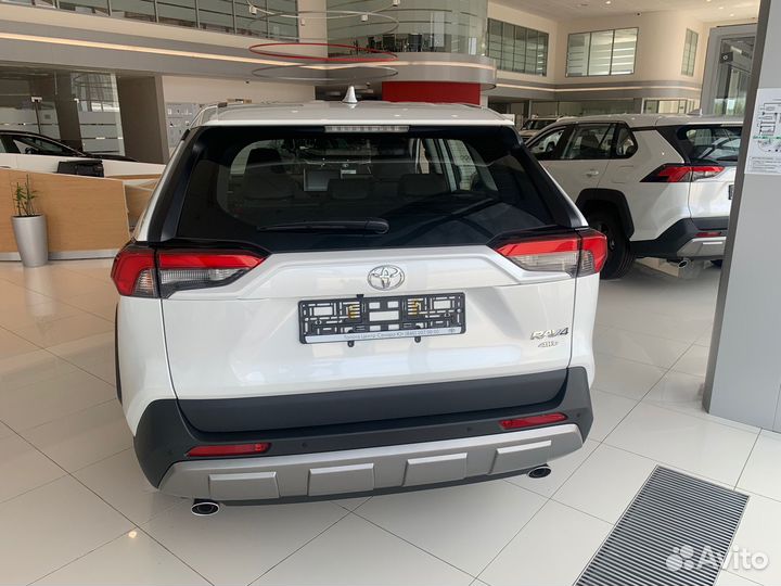 Toyota RAV4 2.0 CVT, 2023