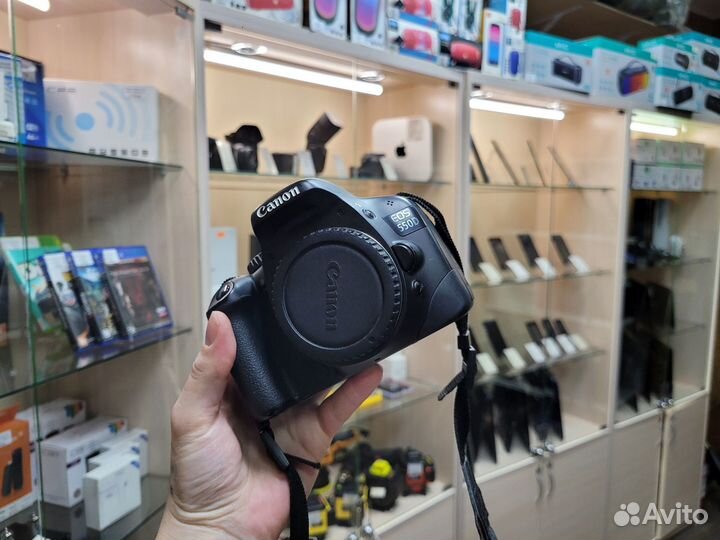 Canon EOS 550D Body пробег: 18785