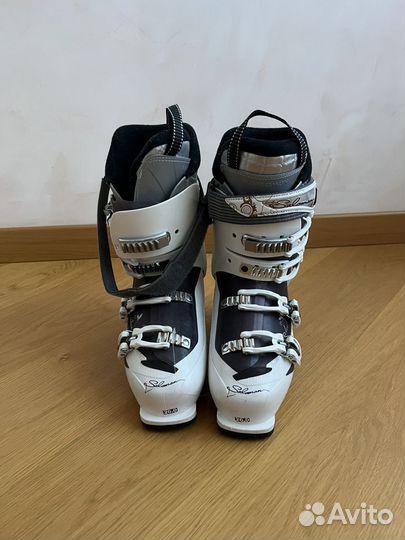 Горнолыжные ботинки