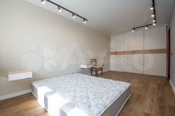 3-к. квартира, 93 м², 7/14 эт.