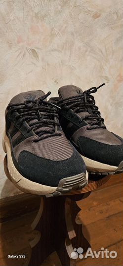 Кроссовки adidas