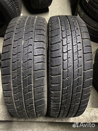 Goodyear Ice Navi Zea II 215/60 R17