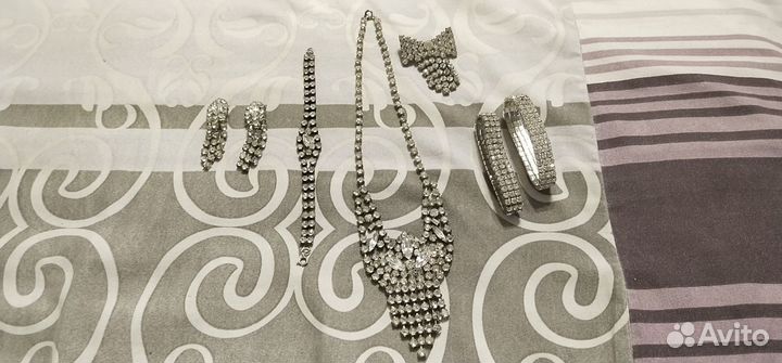 Комплект украшений женский