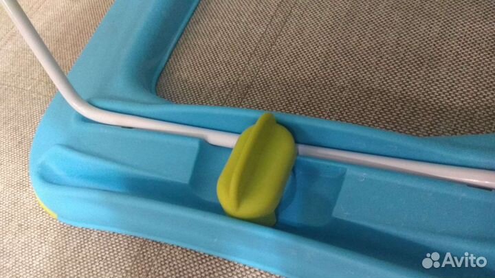 Шезлонг детский