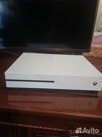 Xbox One s