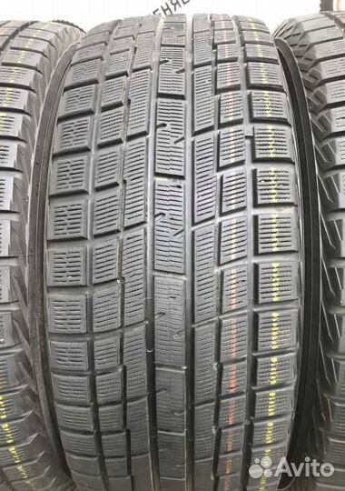 Yokohama Ice Guard IG50 215/55 R17