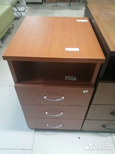 Тумба выкатная