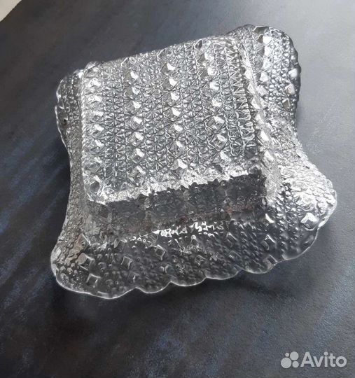 Винтажные вазы. Цветное / Бесцветное стекло