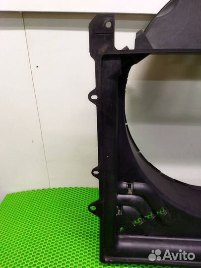 Диффузор вентилятора Land Rover Range Rover Sport