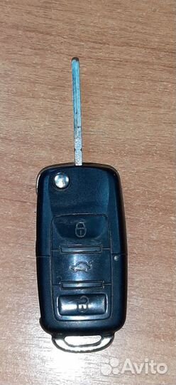 Ключ зажигания 3T0837202H Skoda Octavia (A5 1Z)