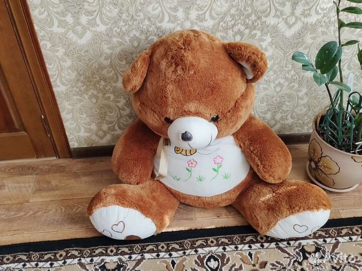 Большие плюшевые медведи