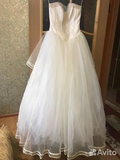 Продам Бальное, вечернее платье