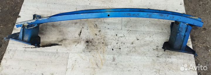 Усилитель переднего бампера Фиат Добло