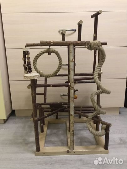 Игровой стенд для попугая