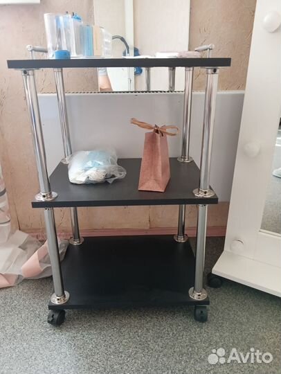 Тележка косметологическая, этажерка мастера