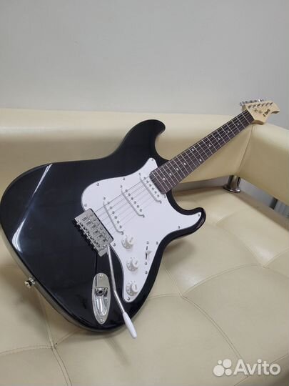 Terris Stratocaster новый