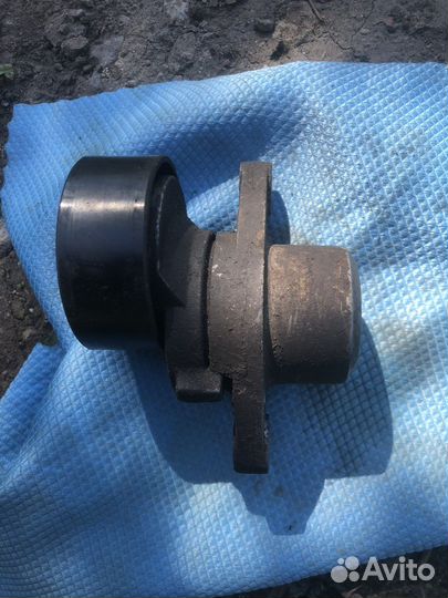 Натяжитель ремня генератора logan 1