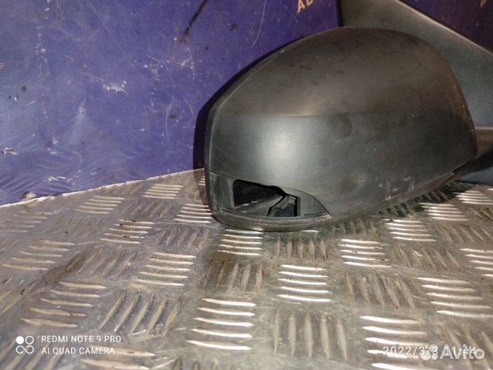 Зеркало заднего вида переднее правое Renault