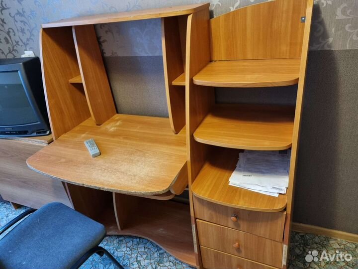 Компьютерный стол