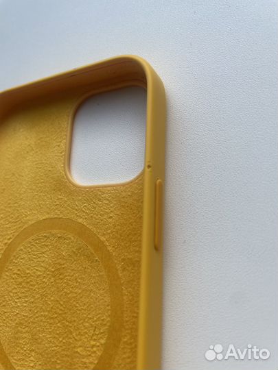 Оригинальный чехол на iPhone 12 pro