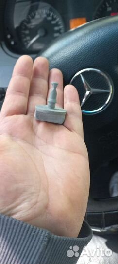 Заглушка накладки тумб на мерседес вито 639