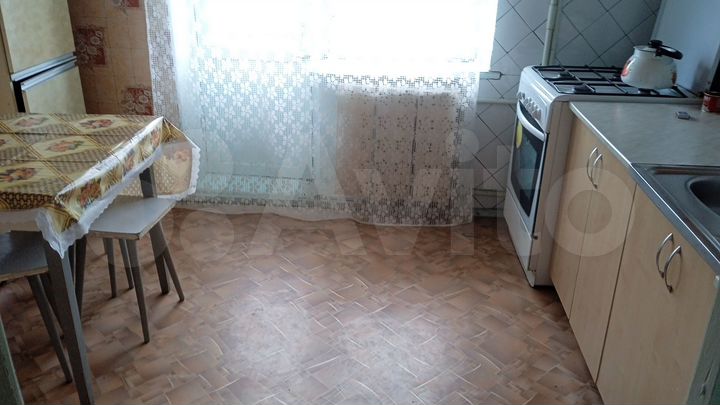 2-к. квартира, 57 м², 4/4 эт.