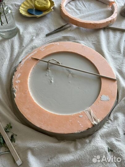 Украшение на стену из гиспа