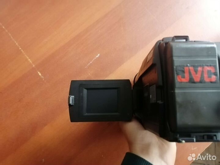 Видеокамера jvc
