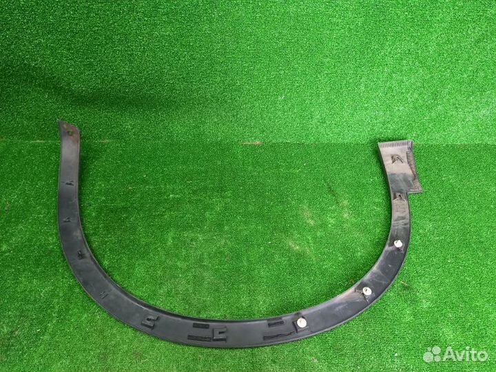 Накладка на крыло передняя левая Nissan Qashqai