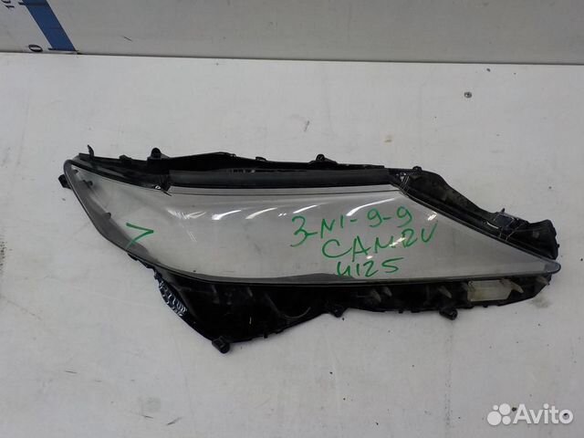 Фара правая Toyota Camry