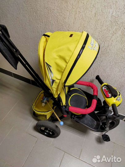 Велосипед с ручкой Lexus Trike музыкальный