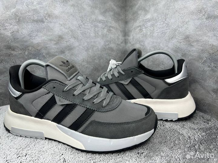 Красивые кроссовки Adidas Petropy (Арт.58049)
