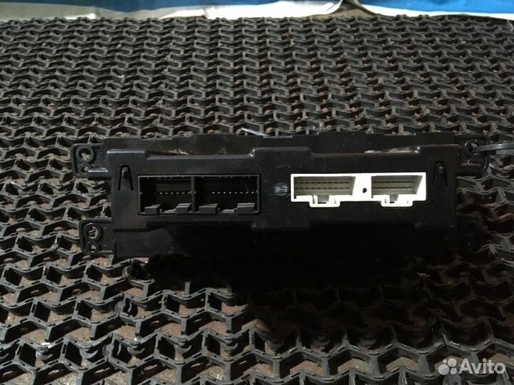 Блок управления климатом Kia Opirus