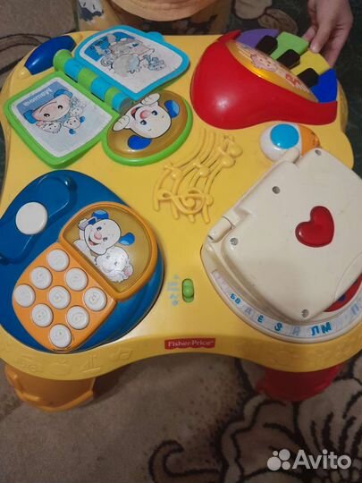 Развивающий столик fisher price