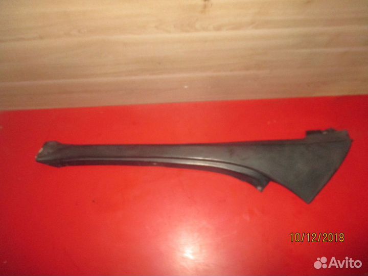 Накладка стойки ветрового окна правая газ-3302