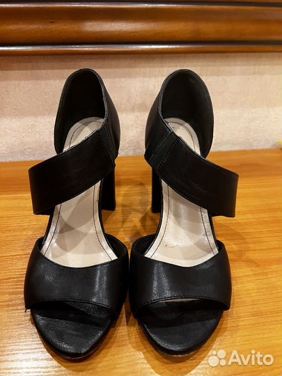 Босоножки женские 37 размер