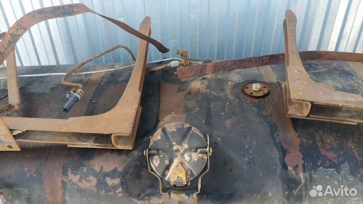 Продам топливные баки