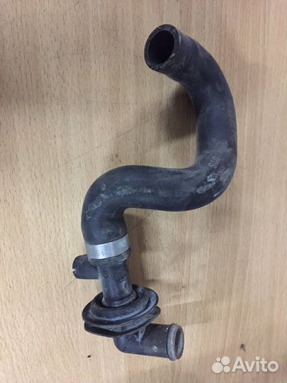 Патрубок отопителя Audi A8 D3 4.2