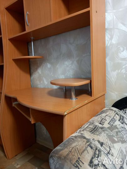 Компьютерный стол