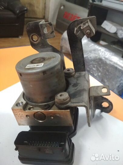 Блок абс Kia Rio 3 АКПП Хендай Солярис