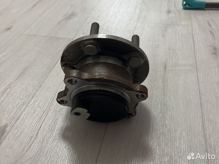 Задняя ступицы в сборе на ford focus 3