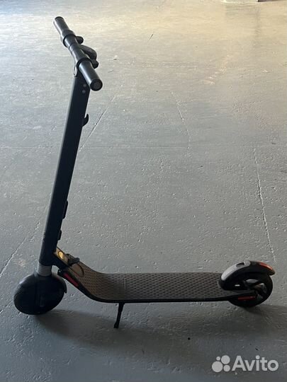 Самокат ninebot es